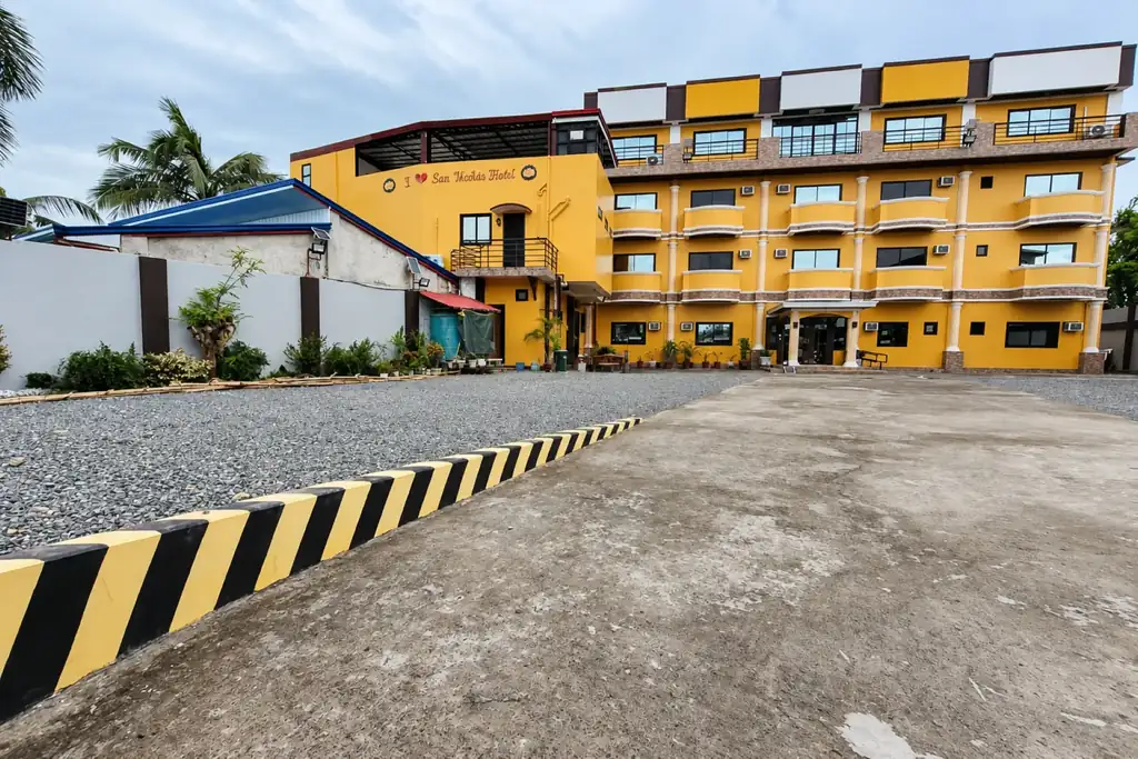 Lucap neighborhood street